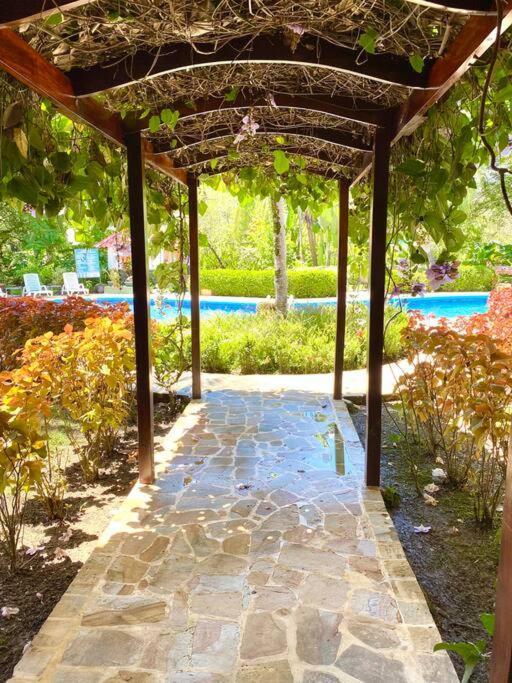 Lovely 2-Bdroom Condo In Laguna Eco Village Resort Quepos Bagian luar foto